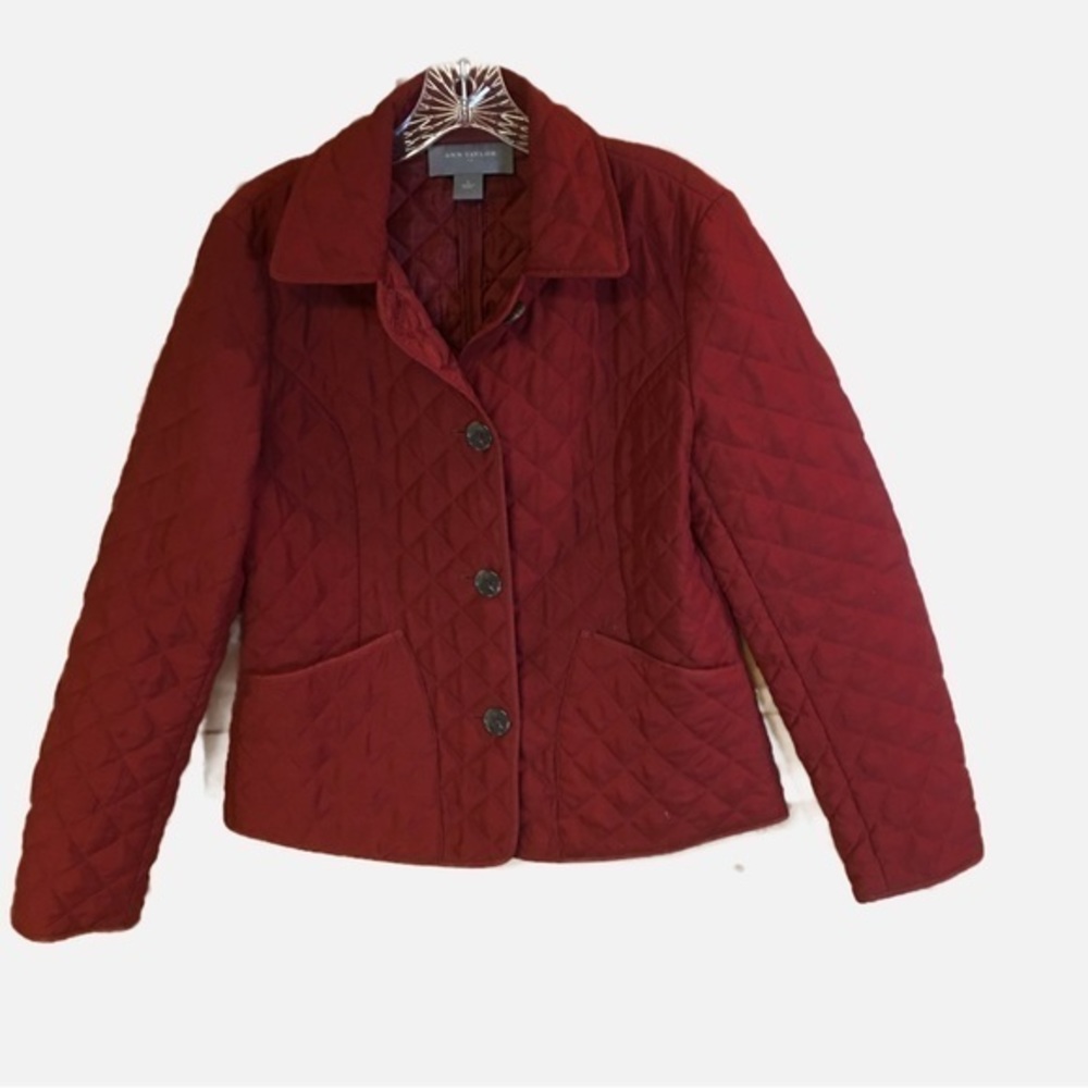 Crimson Quilted Tailored Coat by Ann Taylor. Front pockets, Long Sleeves. S